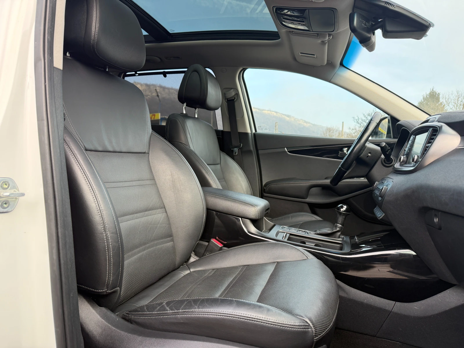Kia Sorento 2.2CRDI-Rebel-4X4-���������-360 ������-���� | Mobile.bg � ����������� 13