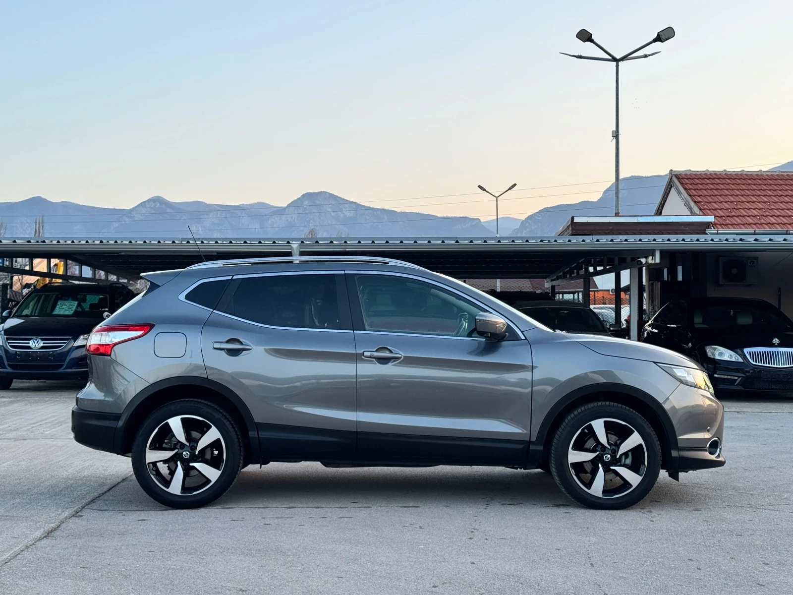 Nissan Qashqai 1.6DCI АВТОМАТ ПАНОРАМА, снимка 4 - Автомобили и джипове - 53841035