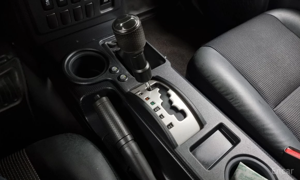 Toyota Fj cruiser 4WD V6* КАМЕРА* ПОДГРЕВ* BLUETOOTH, снимка 9 - Автомобили и джипове - 54072600