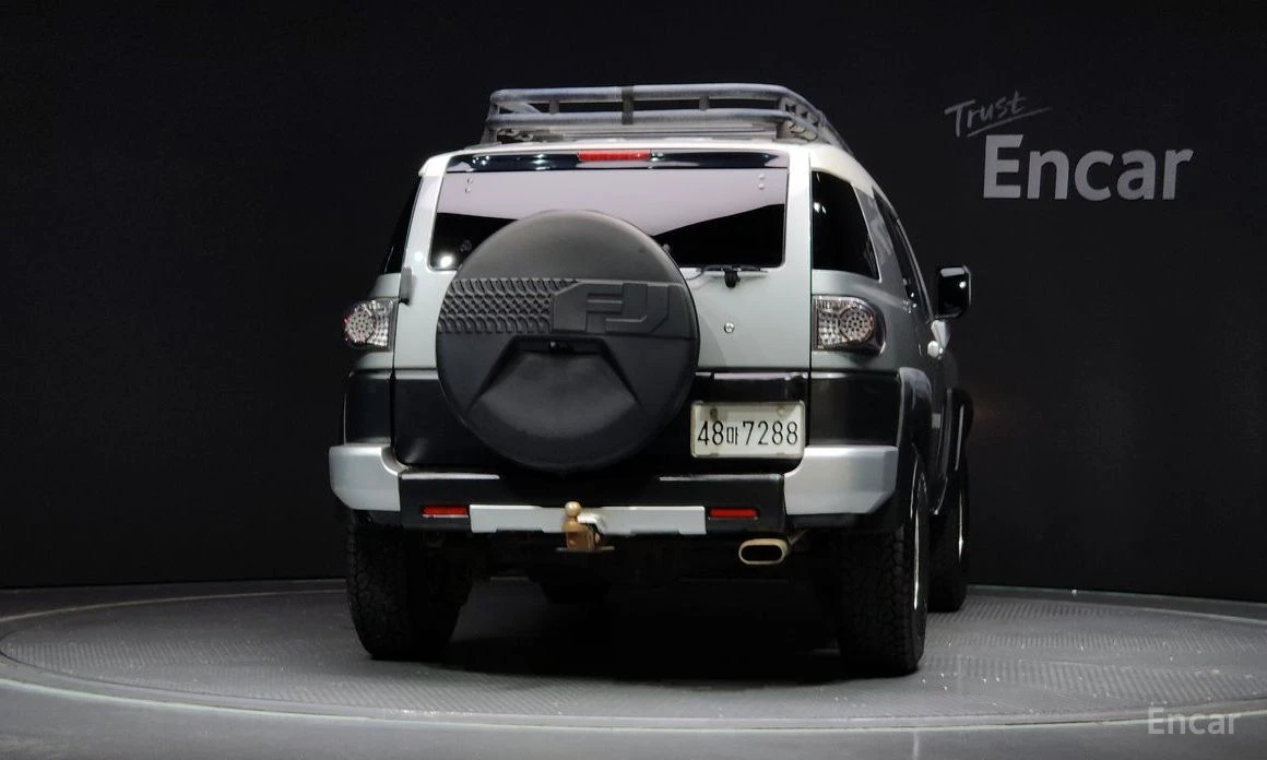 Toyota Fj cruiser 4WD V6* КАМЕРА* ПОДГРЕВ* BLUETOOTH, снимка 4 - Автомобили и джипове - 54072600