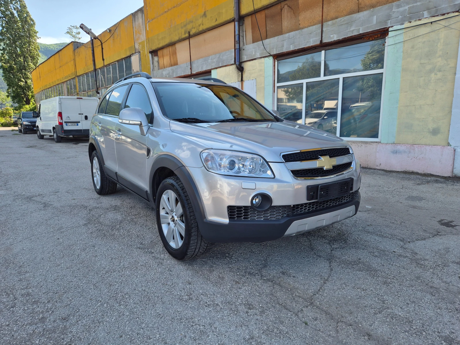Chevrolet Captiva 2.0VCDI 7места ITALY TOP, снимка 3 - Автомобили и джипове - 54544158