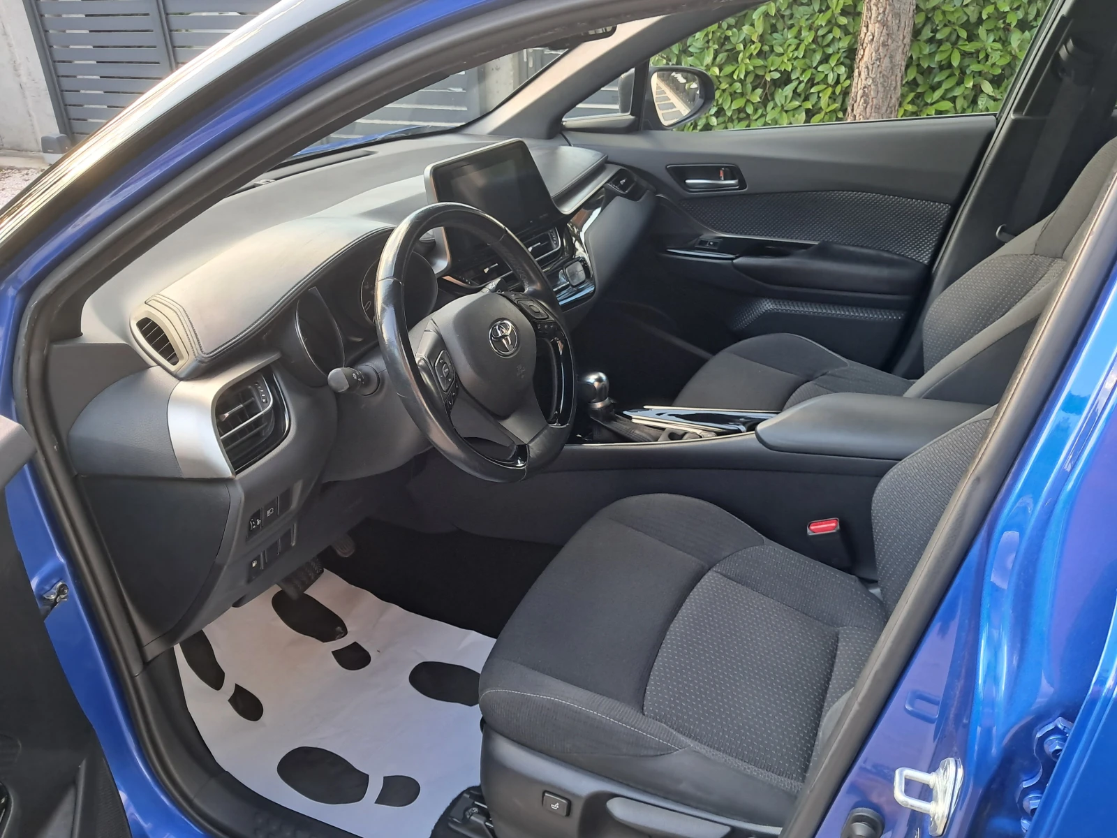 Toyota C-HR 98000 км.КАТО НОВА, снимка 6 - Автомобили и джипове - 54753191