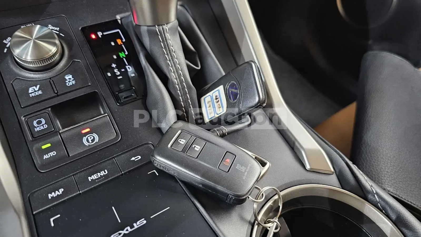 Lexus NX 300h | КАМЕРА| ШИБЕДАХ| ПОДГРЕВ| ВКЛ.ТЕХНОТЕСТ, снимка 10 - Автомобили и джипове - 54931901
