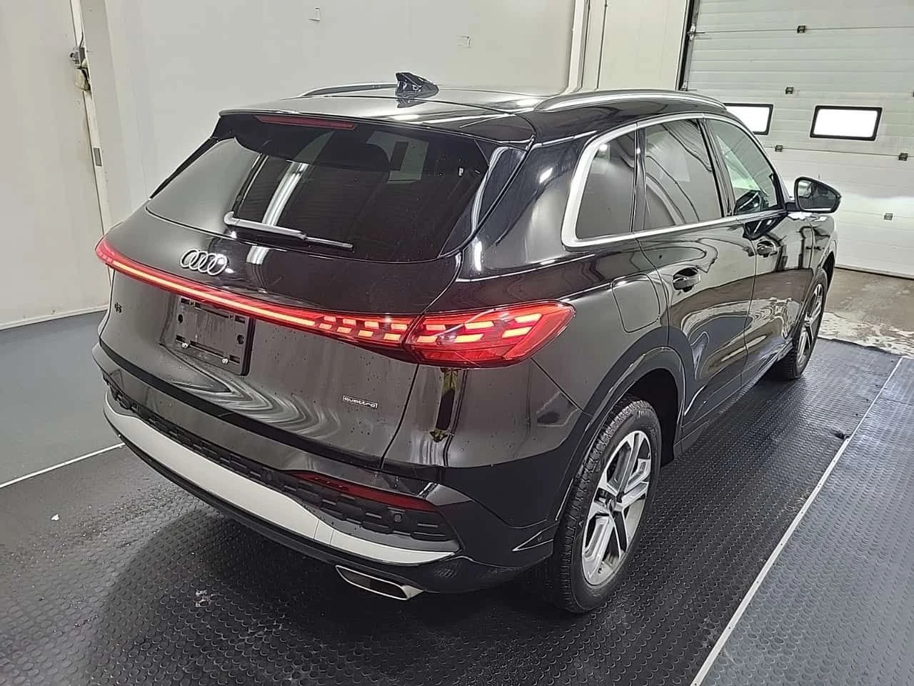 Audi Q5 * Progressiv * 360КАМЕРА* ПАНОРАМА* ДИСТРОНИК* , снимка 3 - Автомобили и джипове - 54997171