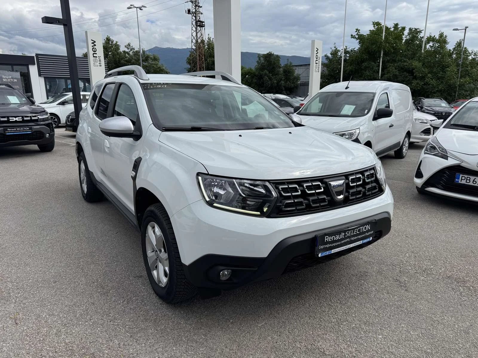 Dacia Duster 1.5 DCi 115k.c. N1 3+ 1, снимка 8 - Автомобили и джипове - 55136248