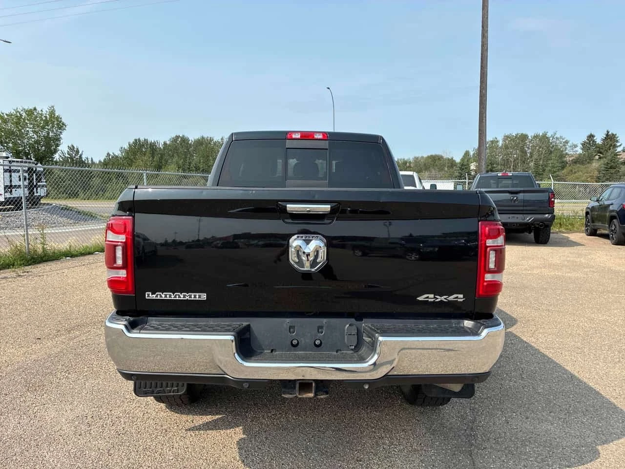 Dodge RAM 2500 * Laramie * АВТОКРЕДИТ БЕЗ ПЪРВОНАЧАЛНА ВНОСКА* , снимка 4 - Автомобили и джипове - 56162743