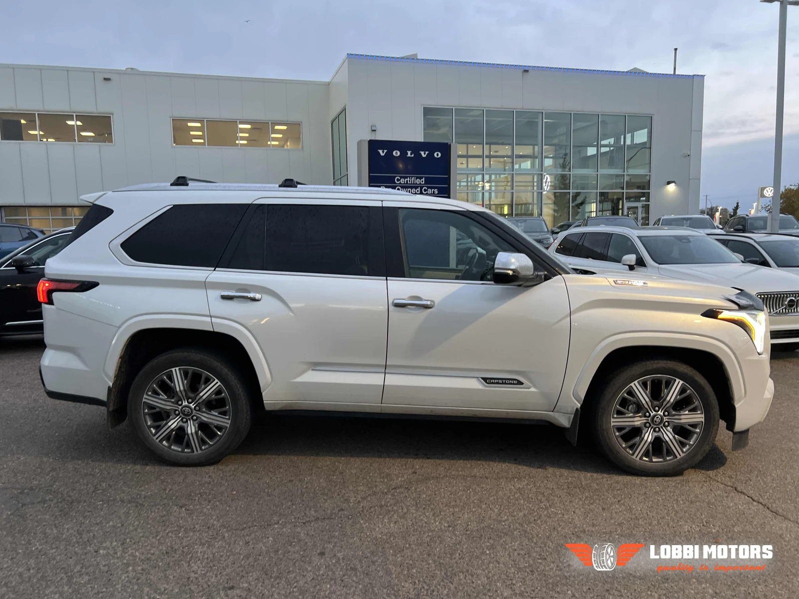 Toyota Sequoia, снимка 3 - Автомобили и джипове - 56296205