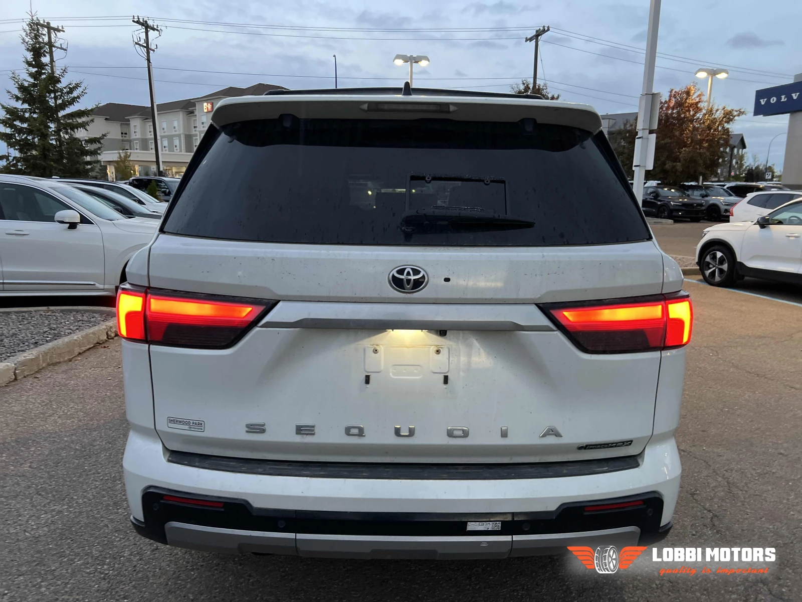 Toyota Sequoia, снимка 4 - Автомобили и джипове - 56296205