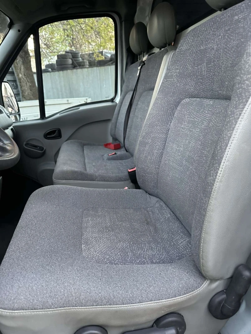 Nissan Interstar 2, 5 dci, снимка 10 - Бусове и автобуси - 52229083