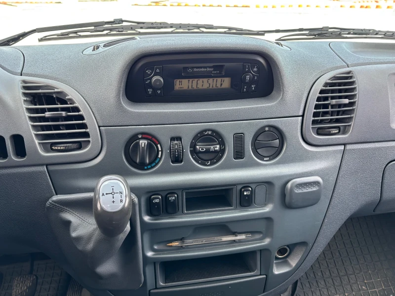 Mercedes-Benz Sprinter 416 2.7cdi Автоматик, снимка 11 - Бусове и автобуси - 53048278