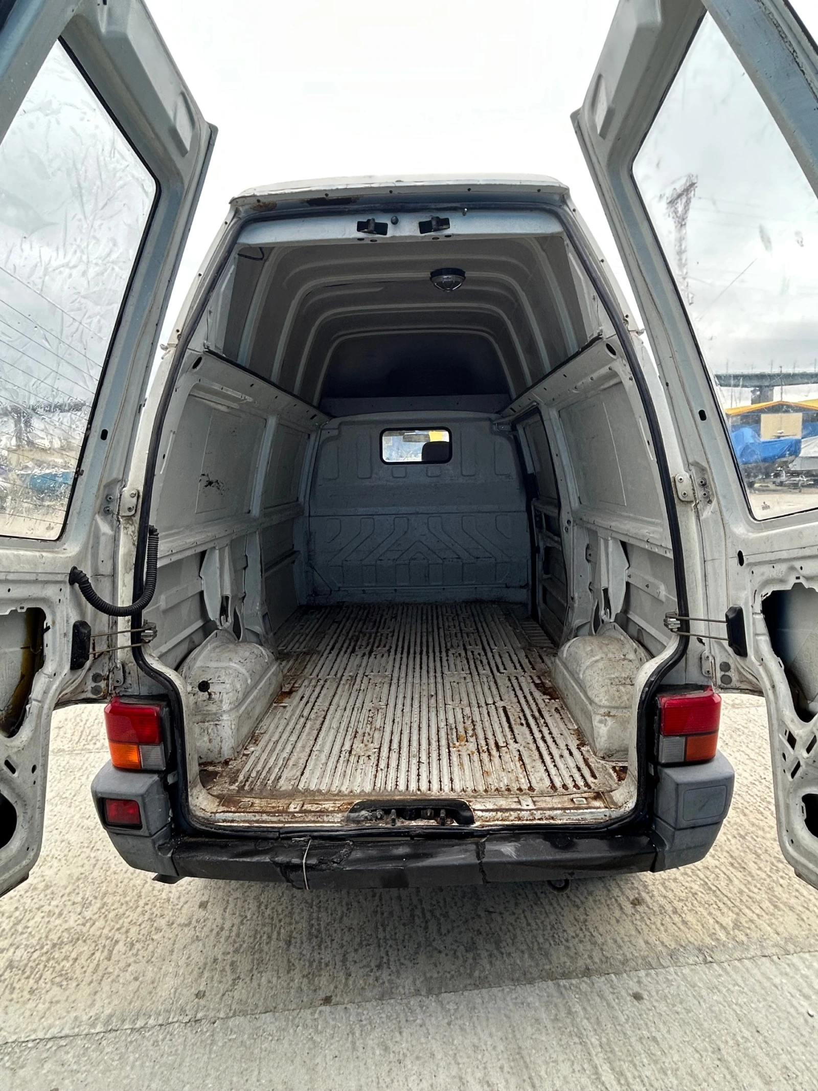 VW Transporter  - изображение 10