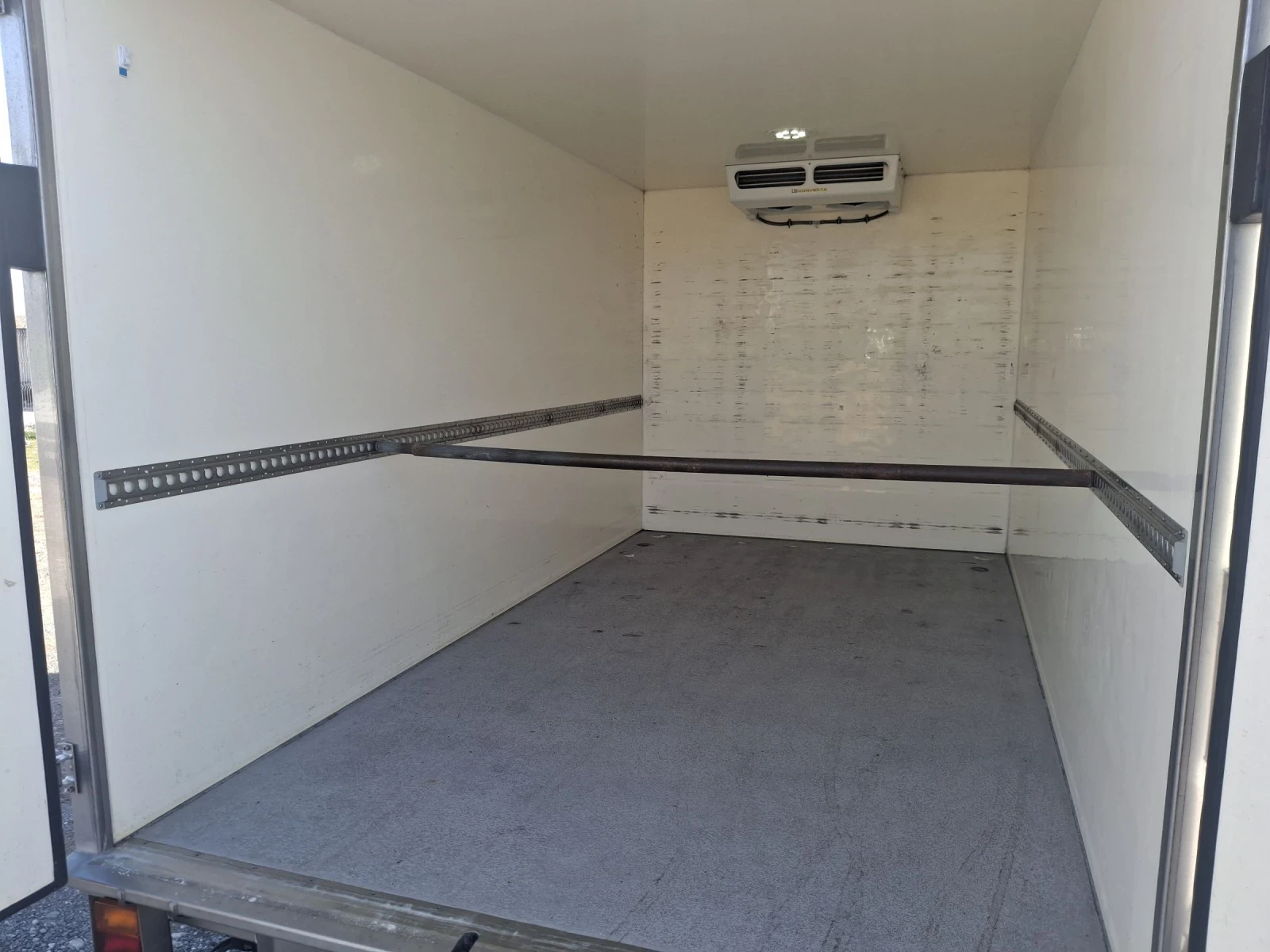 Peugeot Boxer 2.2* * Хладилен* * Падащ борд, снимка 14 - Бусове и автобуси - 53813815