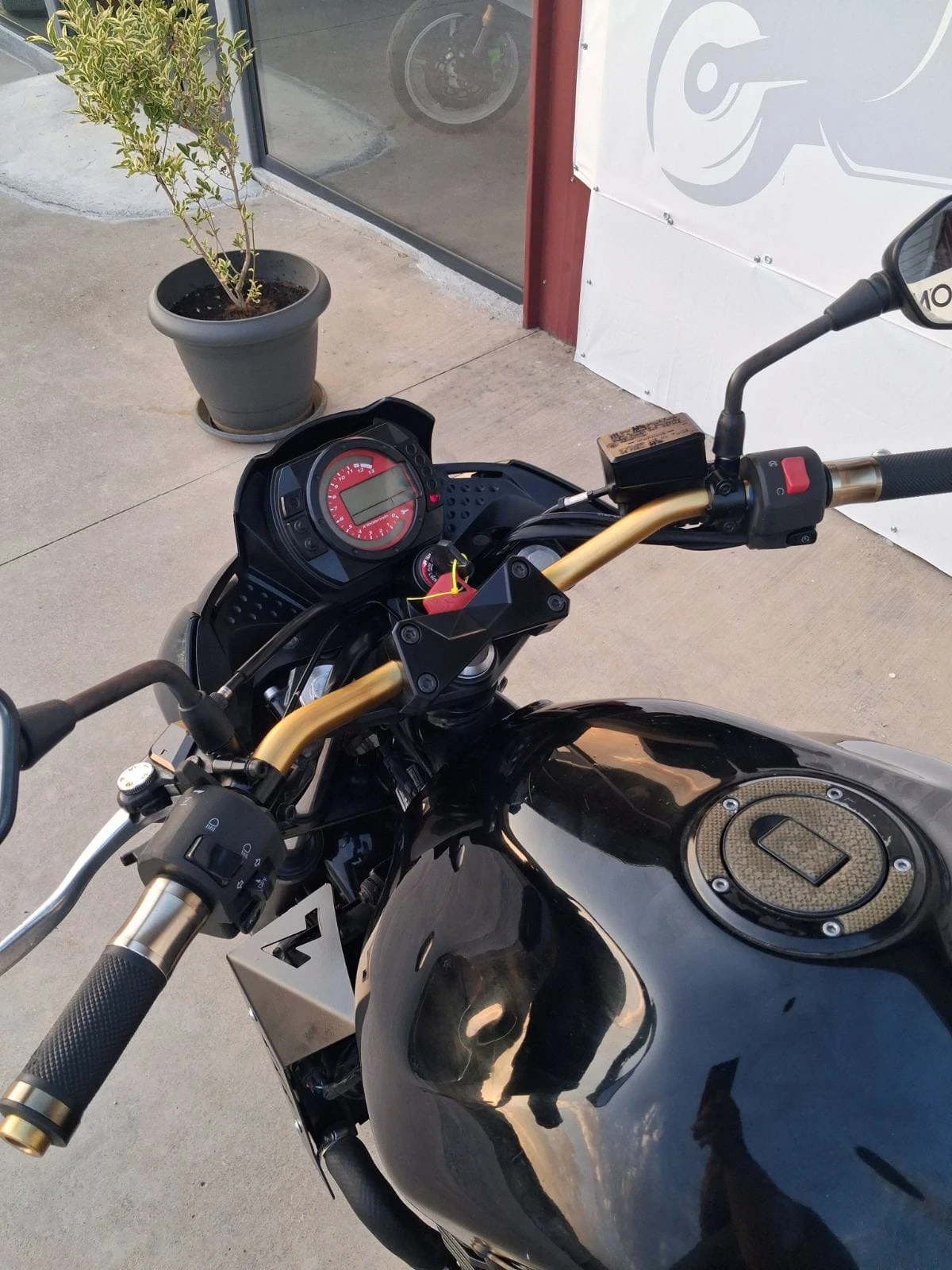 Kawasaki Z 750 35kw A2, снимка 8 - Мотоциклети и мототехника - 56045548
