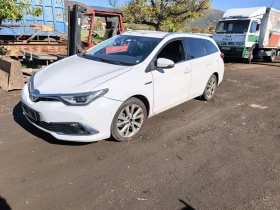 Toyota Auris 1.8 hybrid, снимка 2