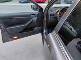 Toyota Avensis, снимка 6