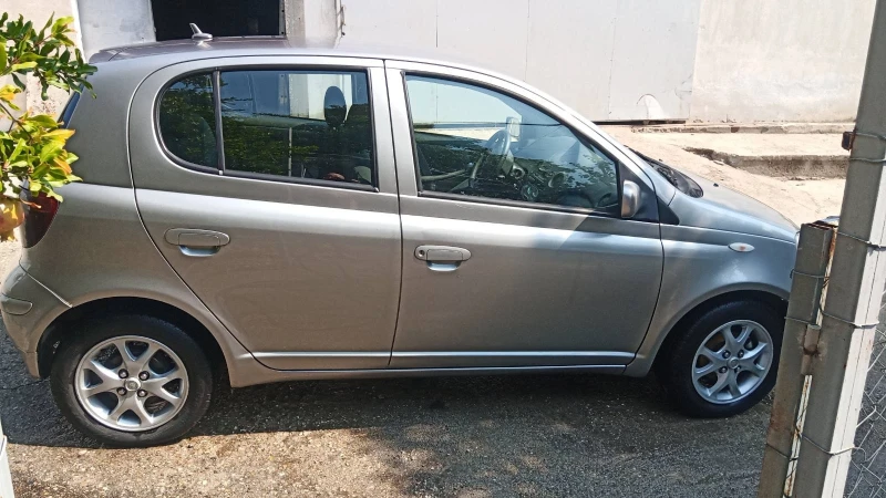 Toyota Yaris, снимка 2 - Автомобили и джипове - 47250582