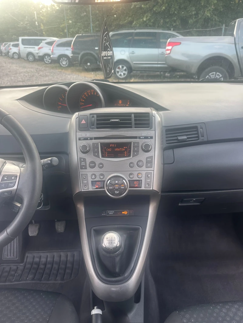 Toyota Verso 2.0D4D 126kc FACE, снимка 12 - Автомобили и джипове - 51108250