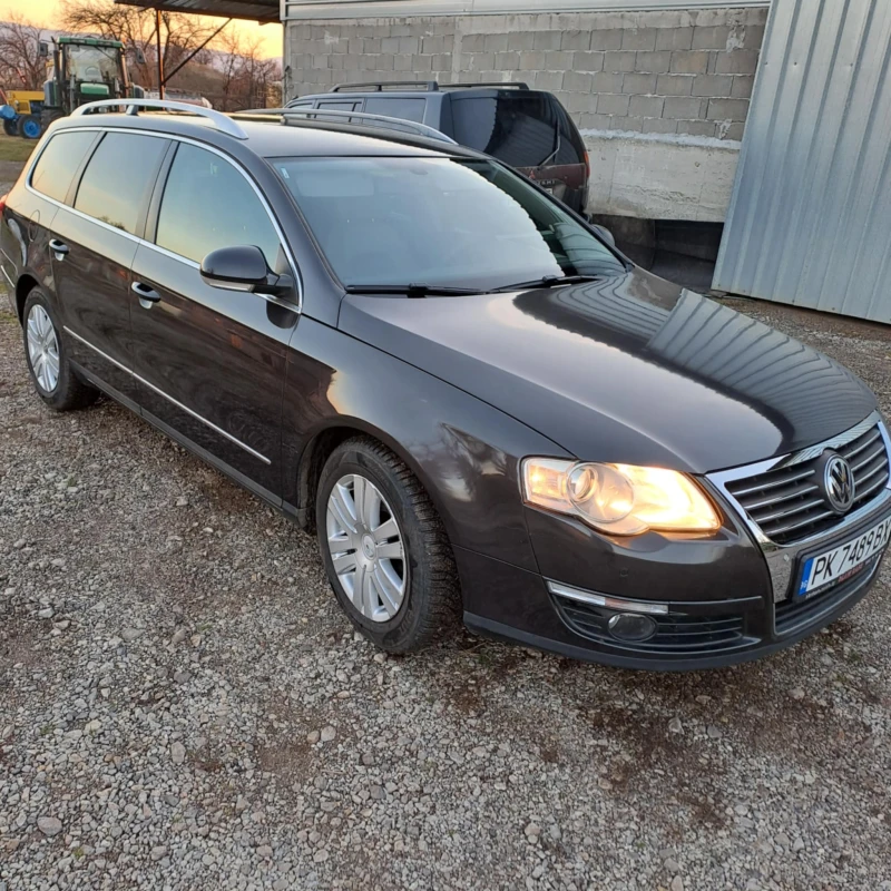VW Passat ПЕРФЕКТЕН, снимка 2 - Автомобили и джипове - 53328813