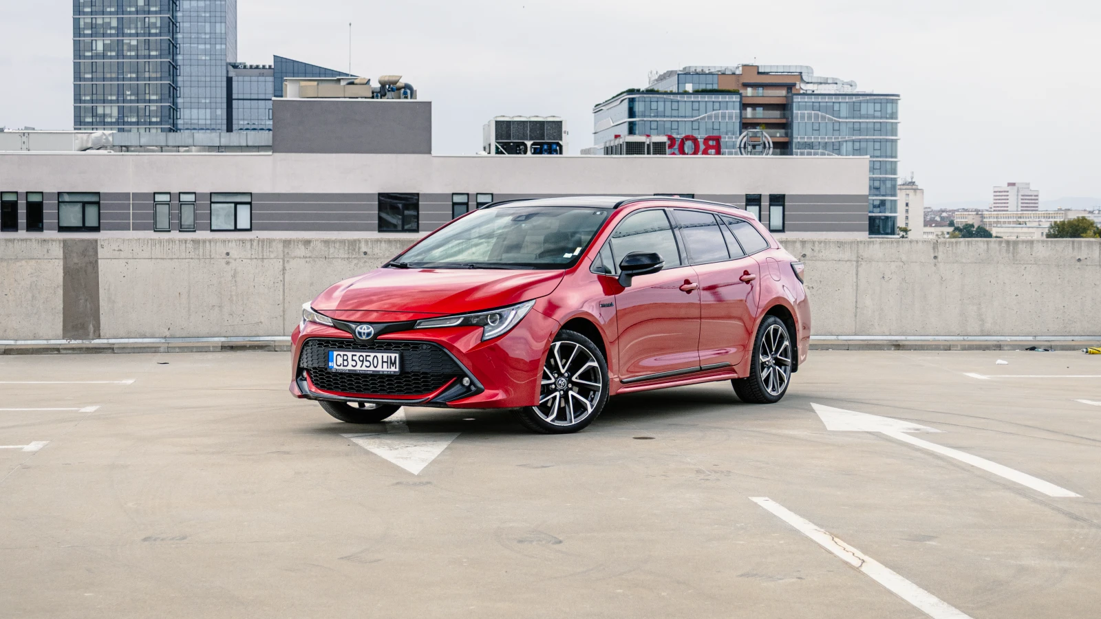 Toyota Corolla Luxury Premium Pano Roof 2.0 Hybrid 184hp. | Mobile.bg   1