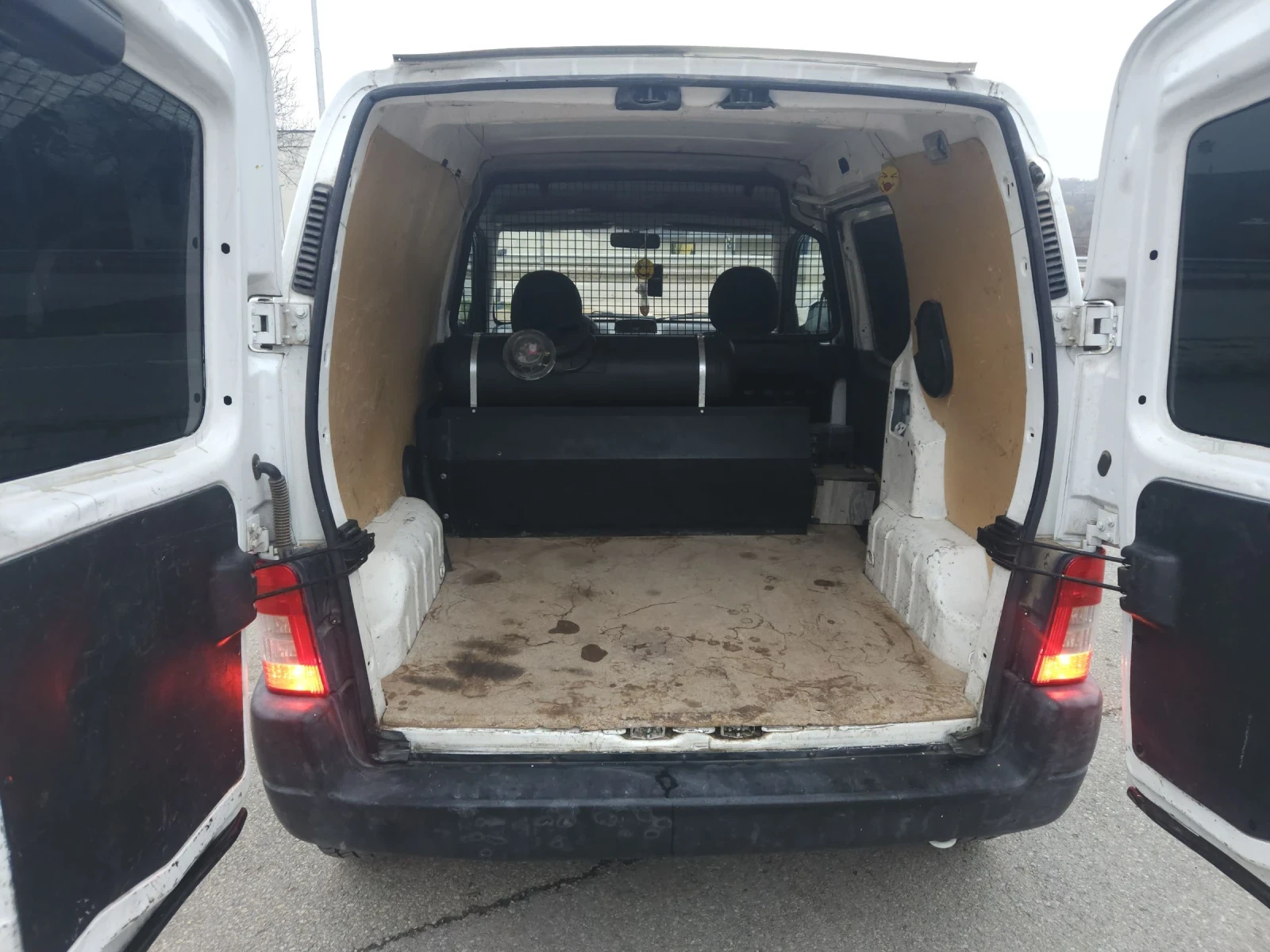 Peugeot Range 1.4 бензин/газ/метан - изображение 6