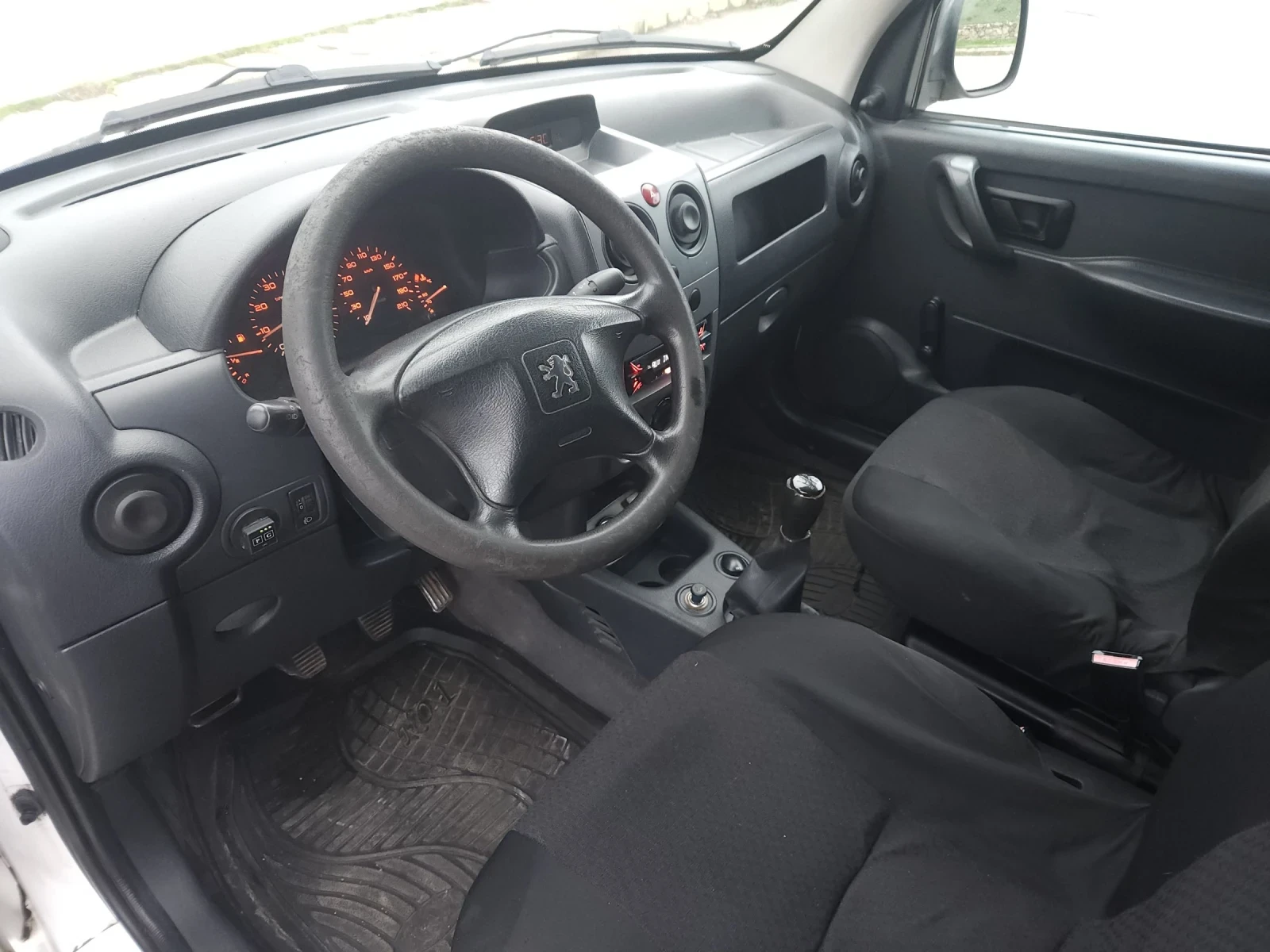 Peugeot Range 1.4 бензин/газ/метан - изображение 9