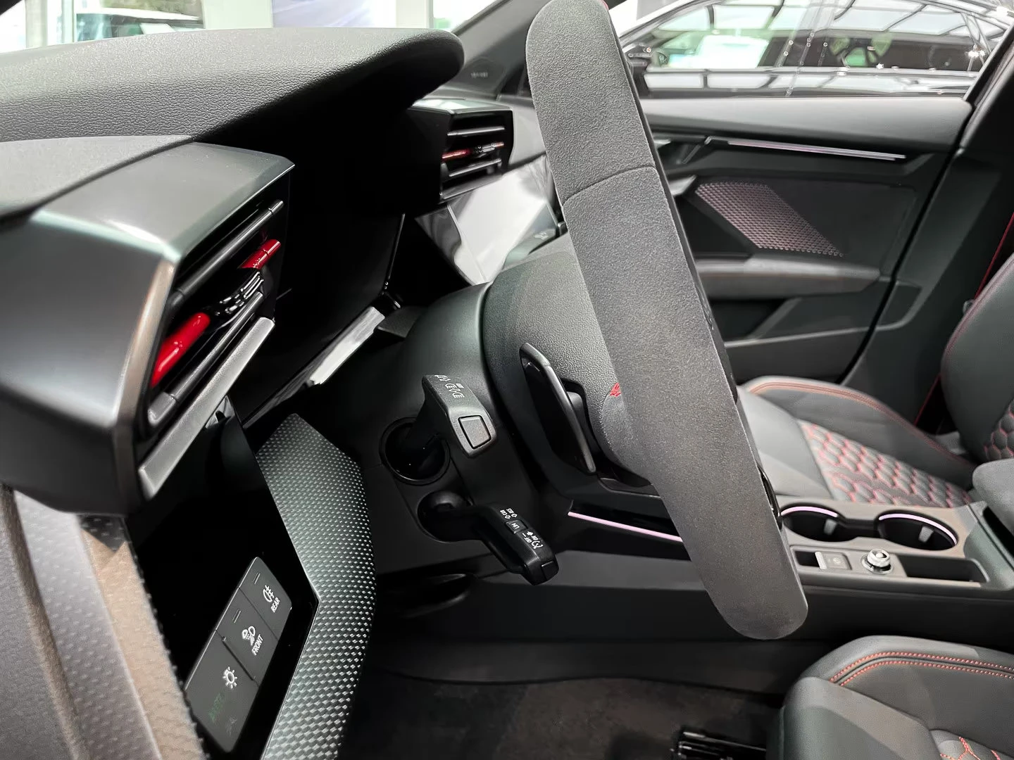 Audi Rs3 CARBON/400HP/PANO/SONOS/MASSAGE/MATRIX/MEMO/750g | Mobile.bg � ����������� 11