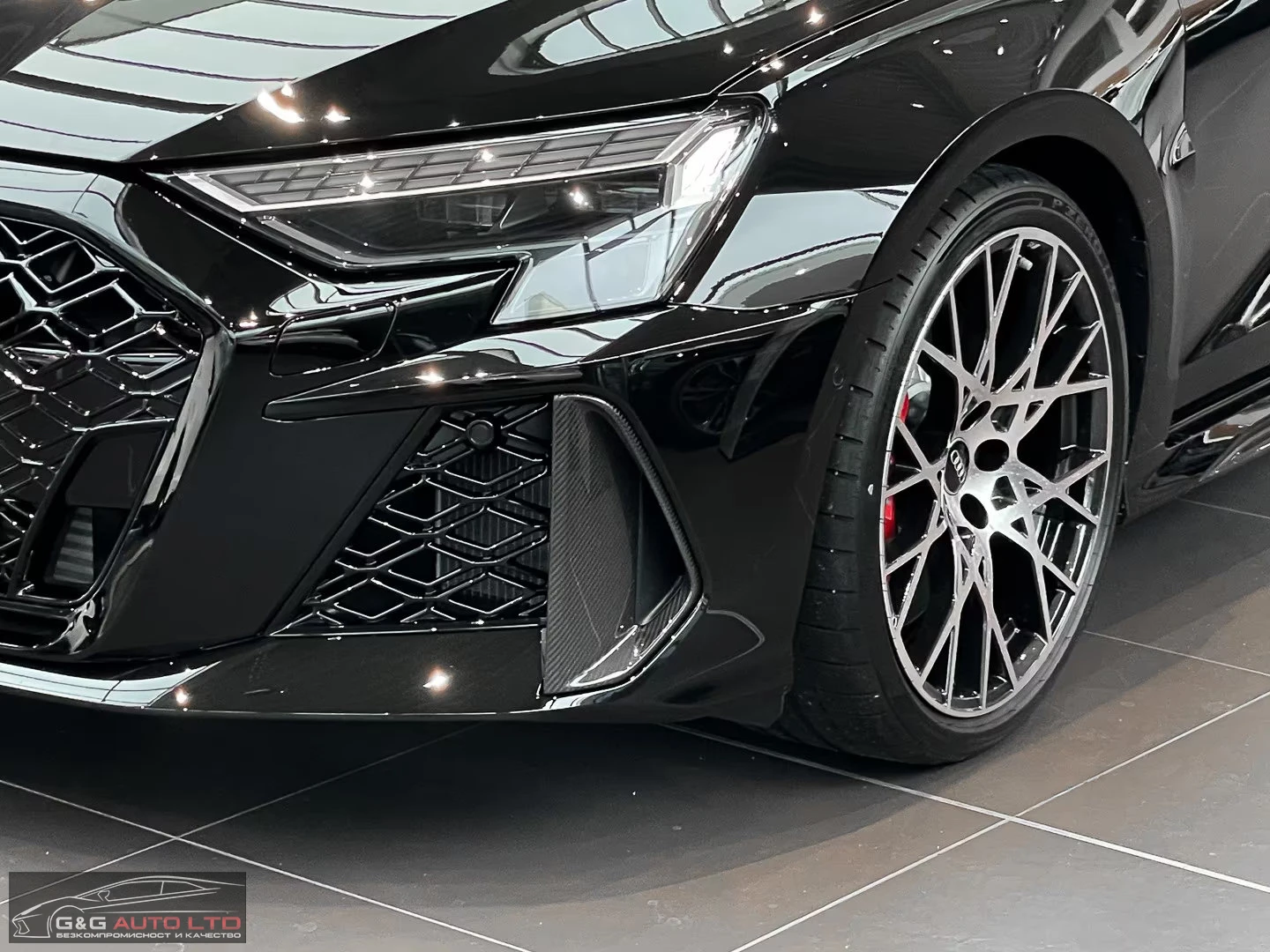 Audi Rs3 CARBON/400HP/PANO/SONOS/MASSAGE/MATRIX/MEMO/750g - изображение 2