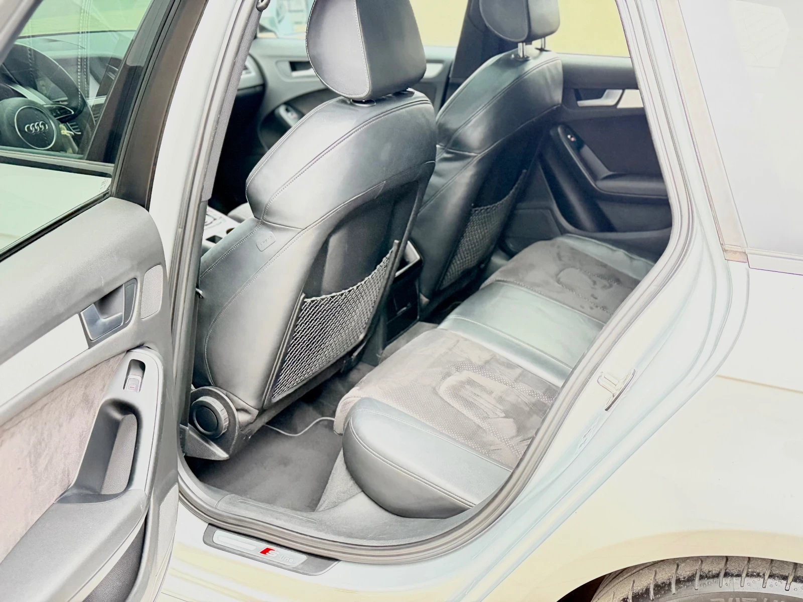 Audi A4 2.0TDI 3x S-line  Panorama- Distronic - изображение 10