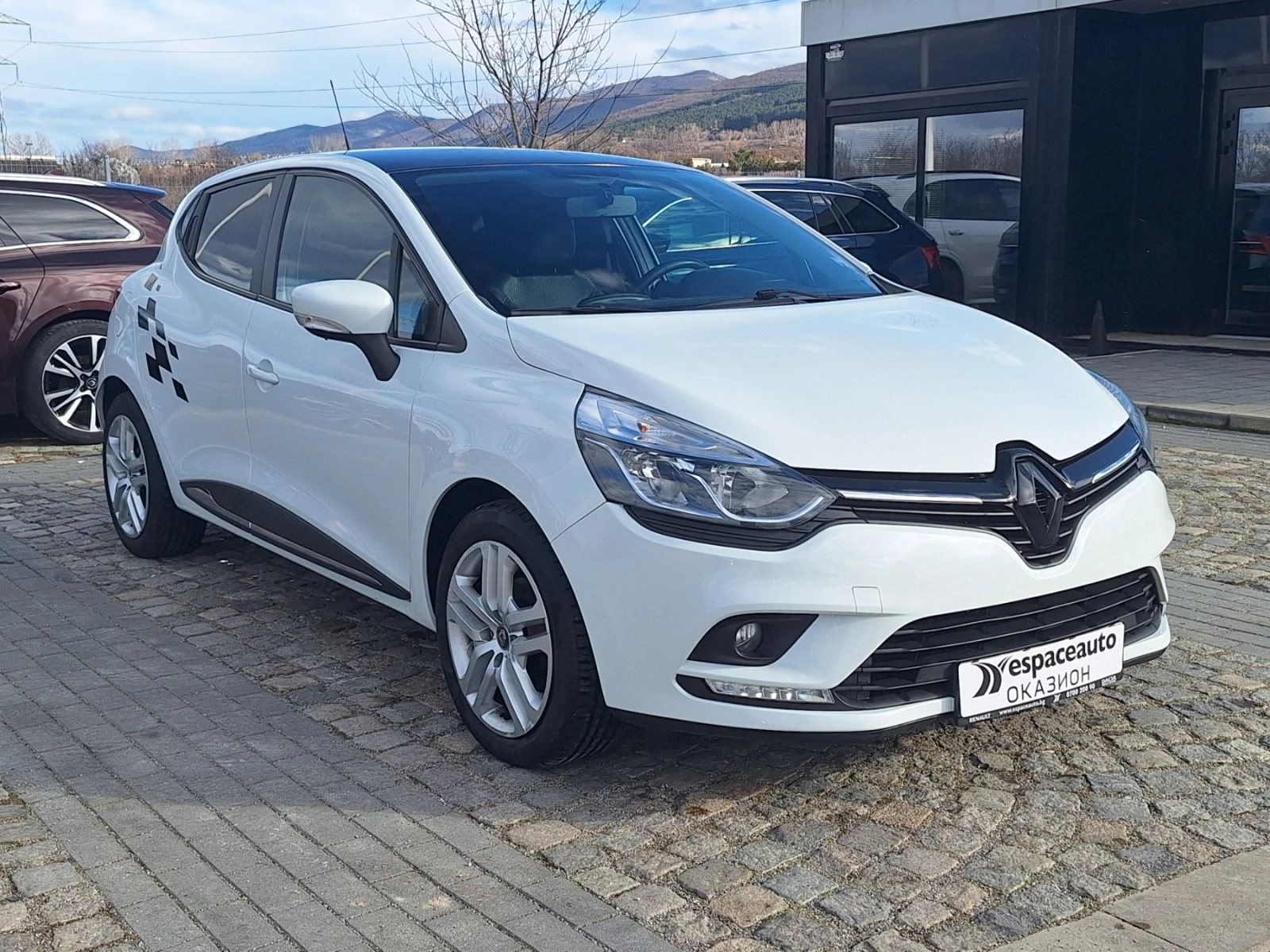 Renault Clio TCe 75к.с., снимка 3 - Автомобили и джипове - 53706940