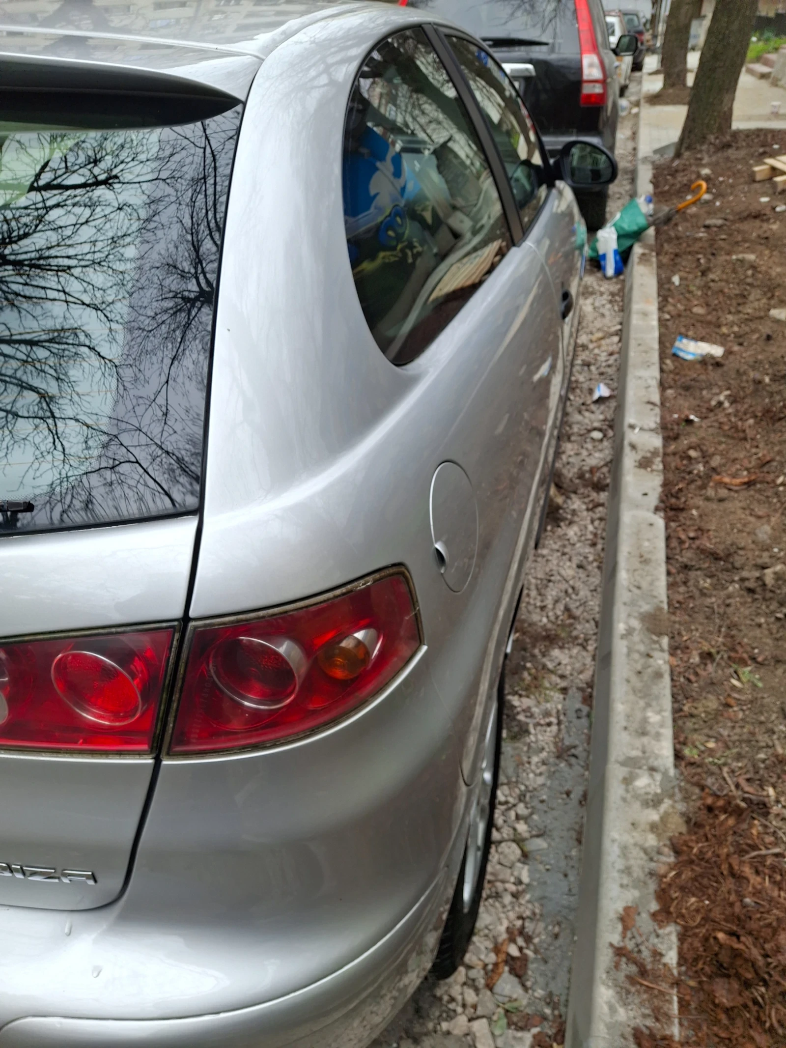 Seat Ibiza 1.2 бензин, снимка 5 - Автомобили и джипове - 53945131