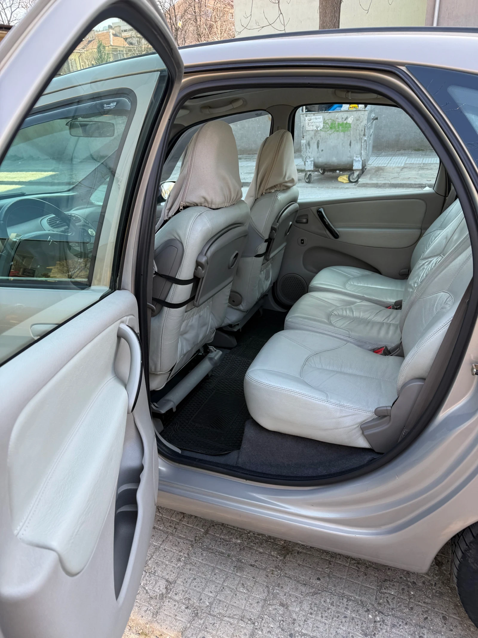 Citroen Xsara picasso, снимка 7 - Автомобили и джипове - 53988202