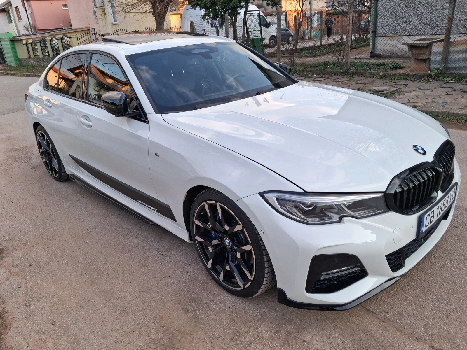 BMW 330 M-SPORT PACKET 70000KM., снимка 7 - Автомобили и джипове - 54043485