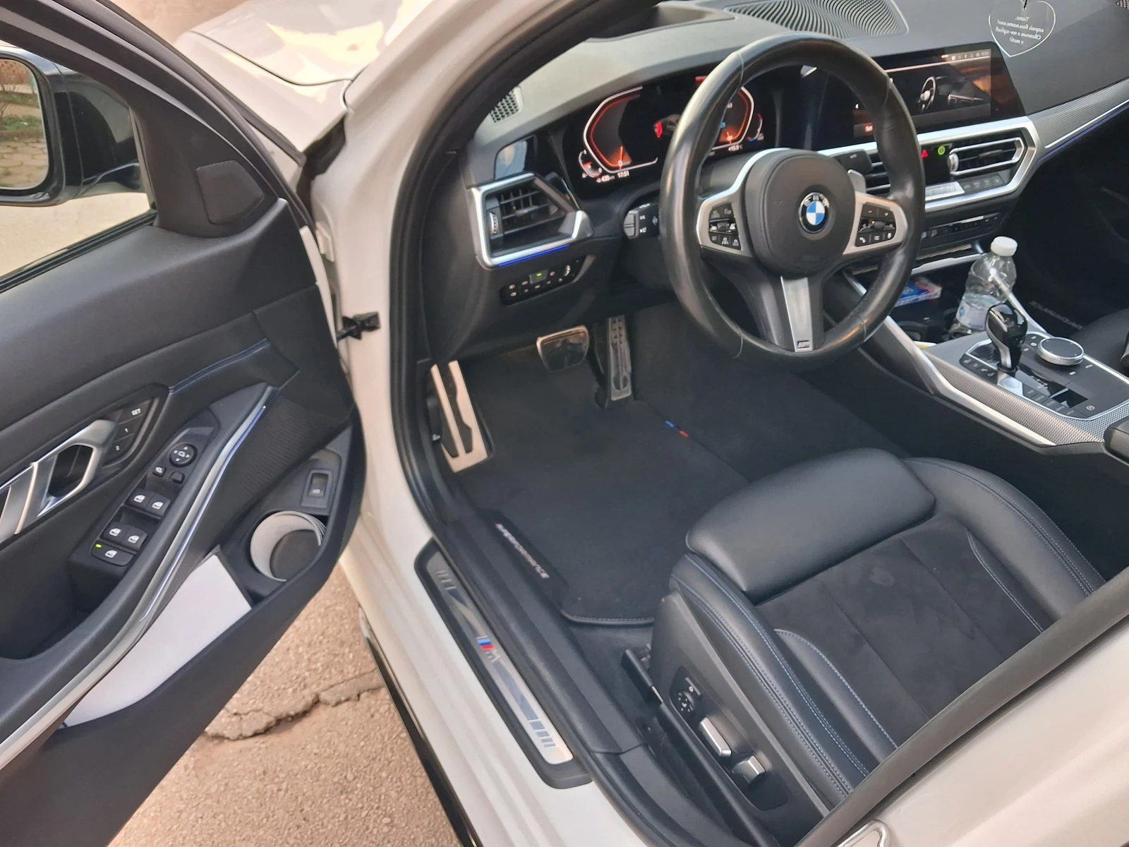 BMW 330 M-SPORT PACKET 70000KM., снимка 9 - Автомобили и джипове - 54043485