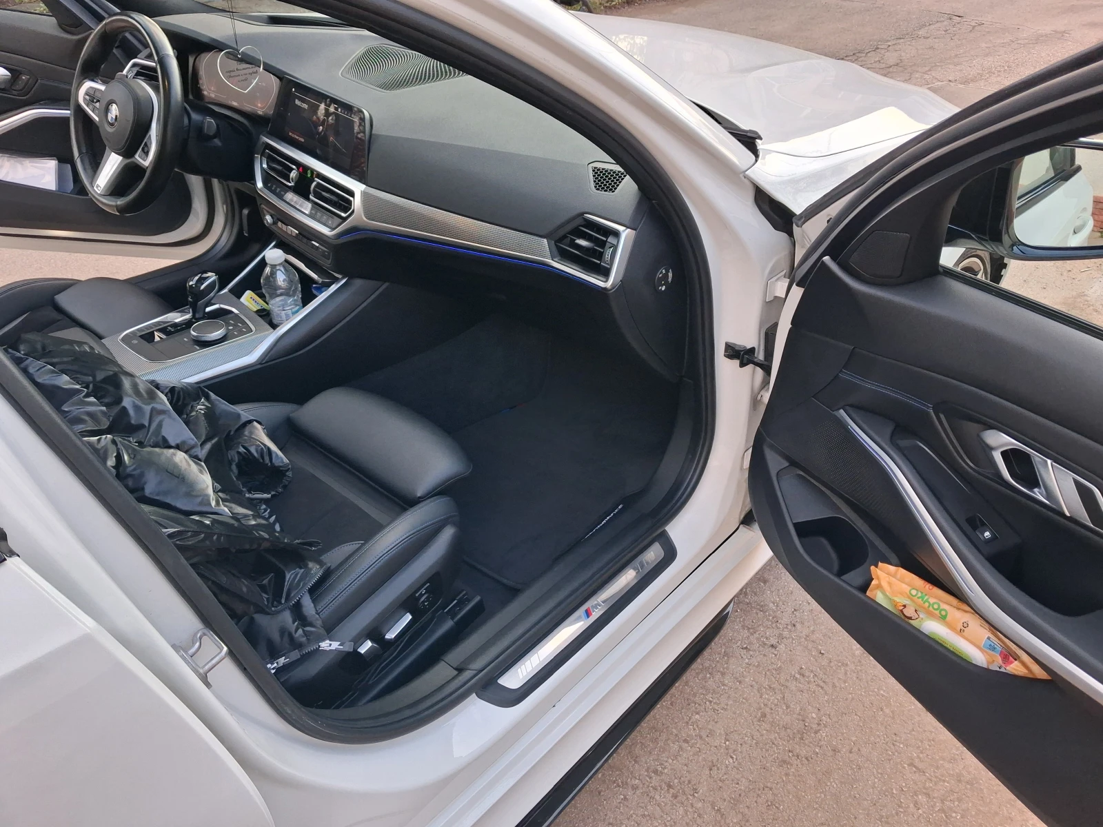 BMW 330 M-SPORT PACKET 70000KM., снимка 13 - Автомобили и джипове - 54043485