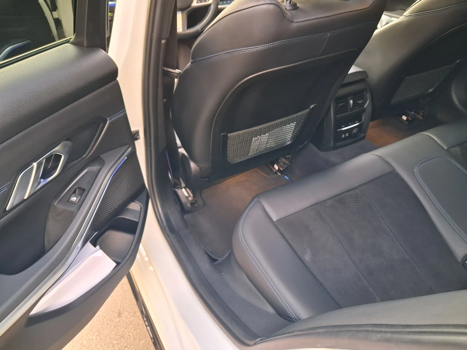 BMW 330 M-SPORT PACKET 70000KM., снимка 10 - Автомобили и джипове - 54043485