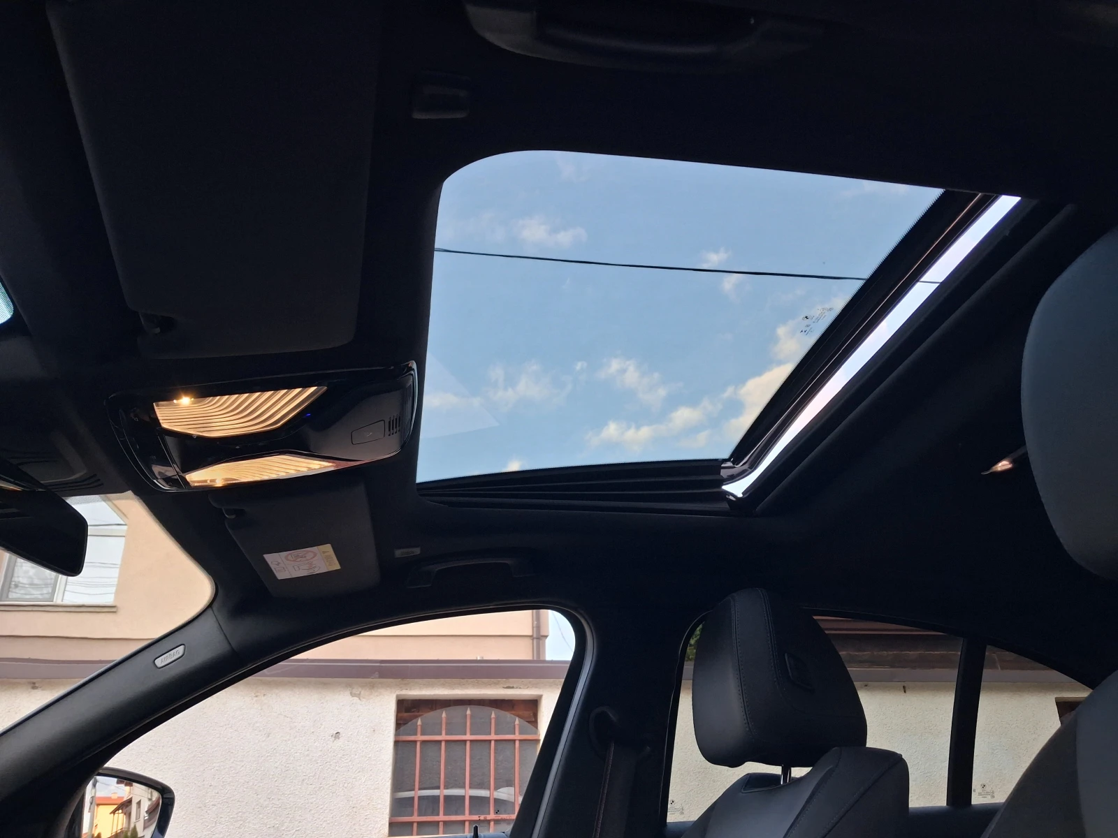 BMW 330 M-SPORT PACKET 70000KM., снимка 15 - Автомобили и джипове - 54043485