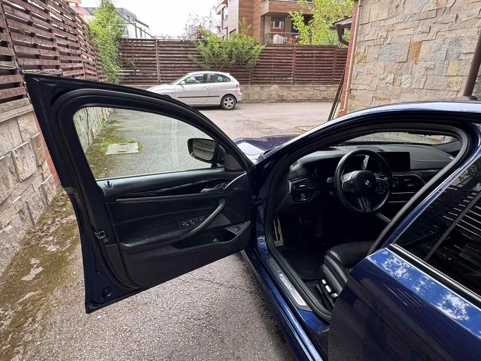 BMW 550 M550d xDrive FULL H/K Head-Up Soft Close FULL | Mobile.bg � ����������� 16