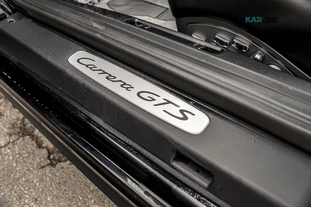 Porsche 911 Carrera GTS* АвтоКредит* (ЦЕНА ДО БГ)* , снимка 10 - Автомобили и джипове - 54722497