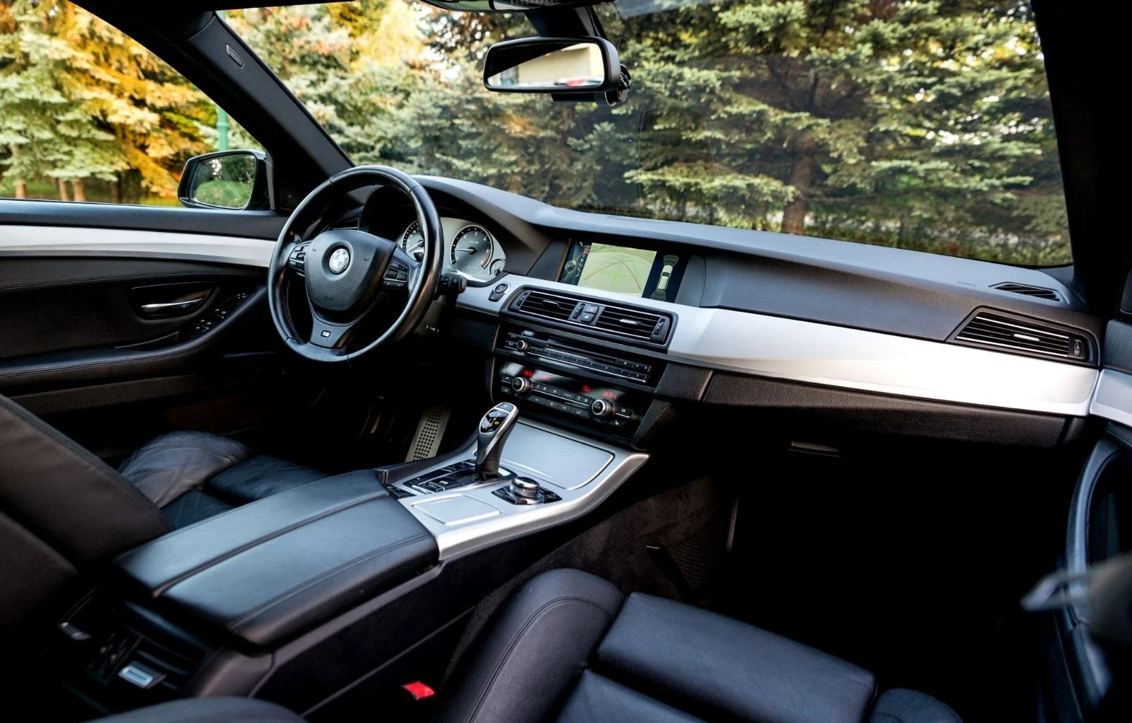 BMW 520, снимка 16 - Автомобили и джипове - 54973238