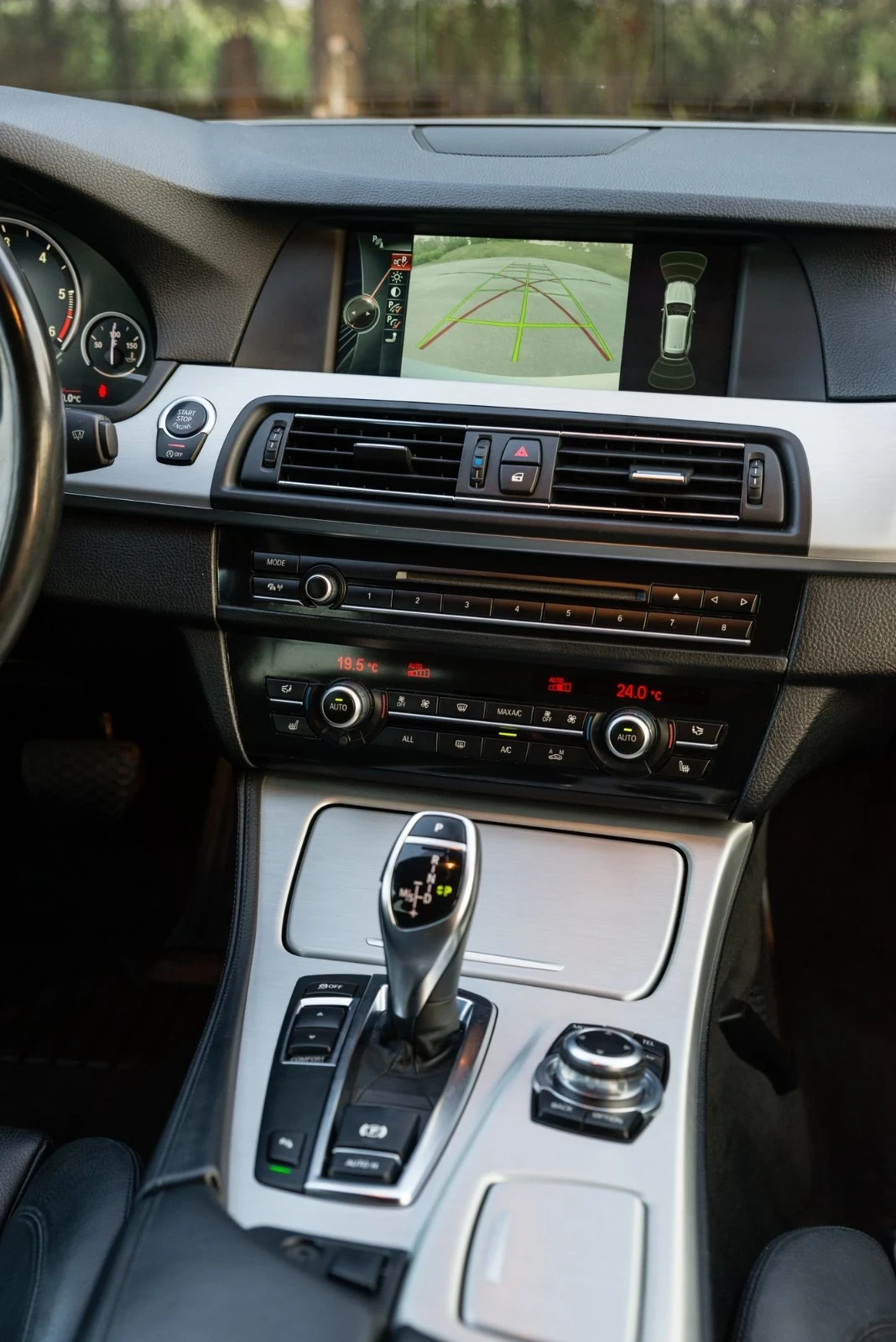 BMW 520, снимка 17 - Автомобили и джипове - 54973238