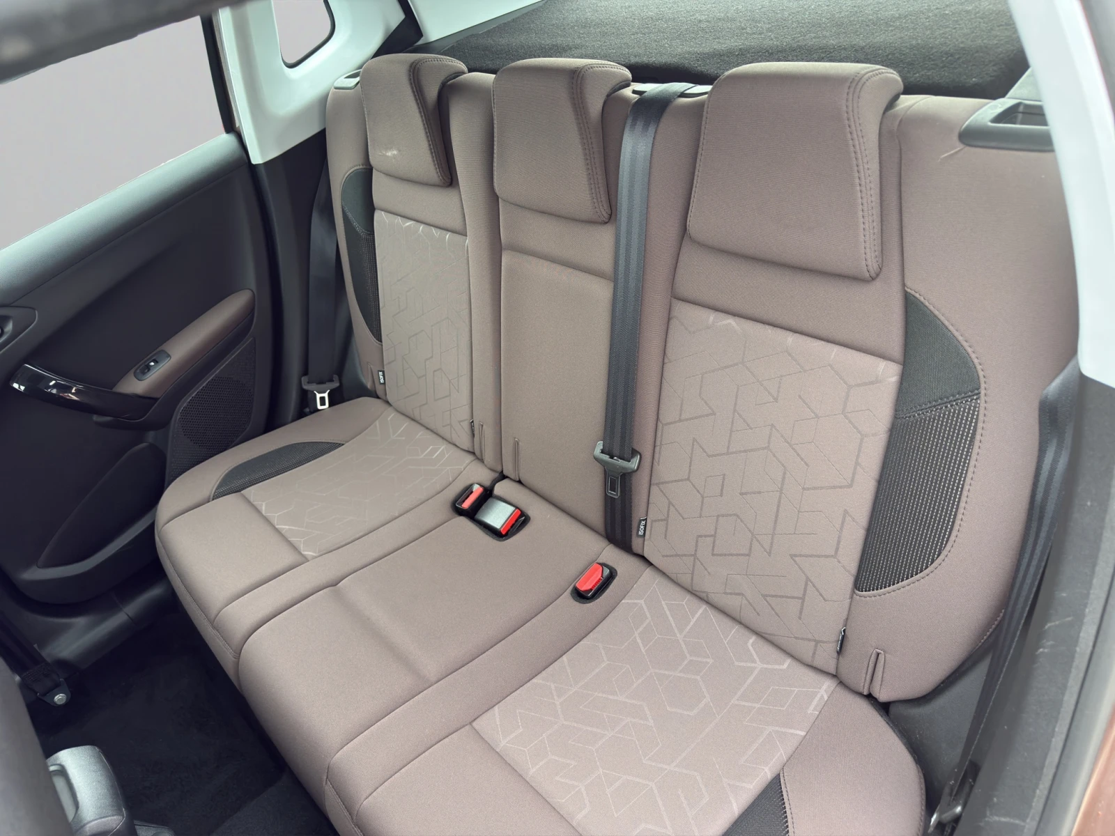 Peugeot 2008 ACTIVE 1.2 VTi 82 BVM5//1407037, снимка 12 - Автомобили и джипове - 55185091