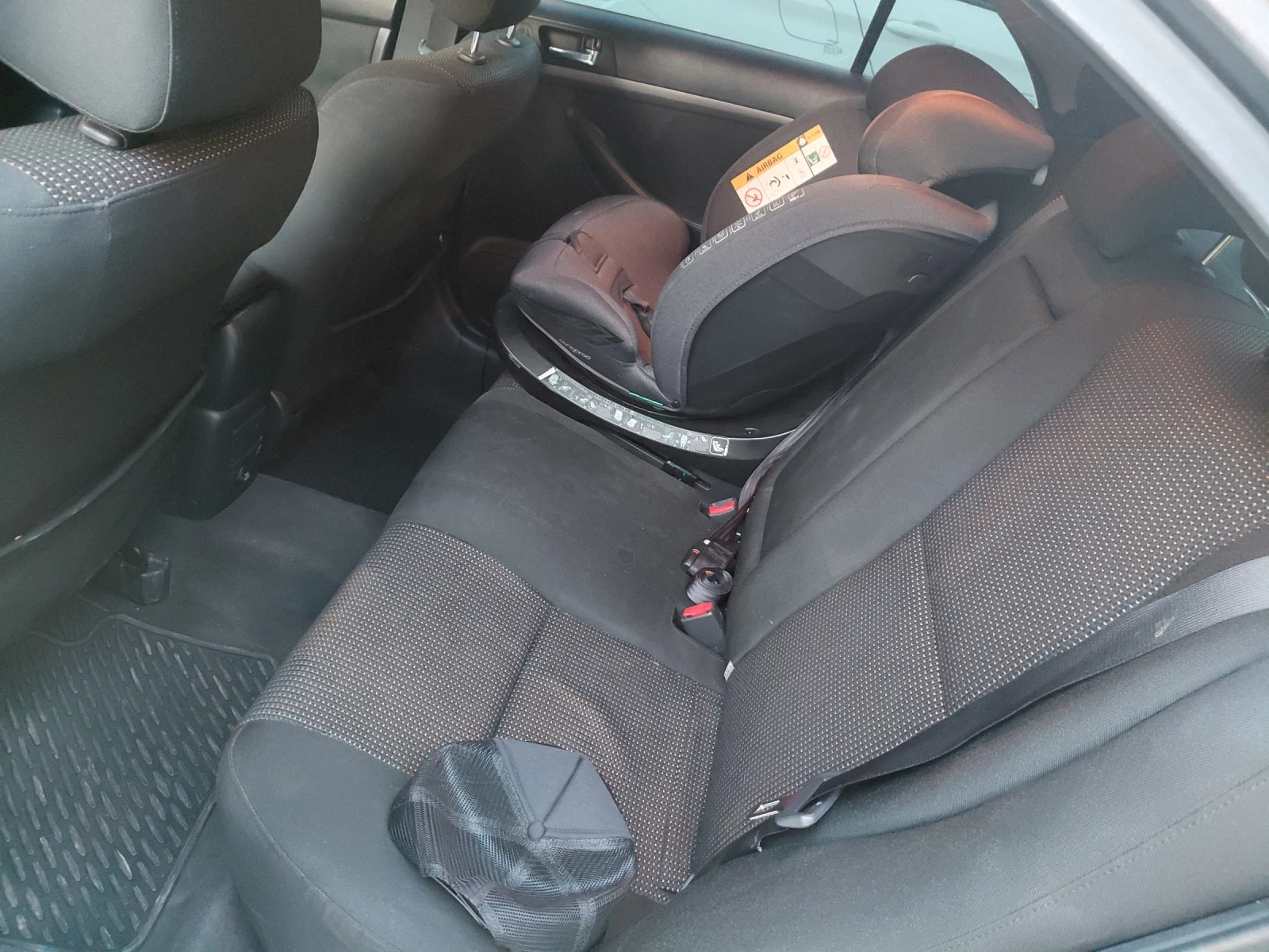 Toyota Avensis, снимка 5 - Автомобили и джипове - 55265399