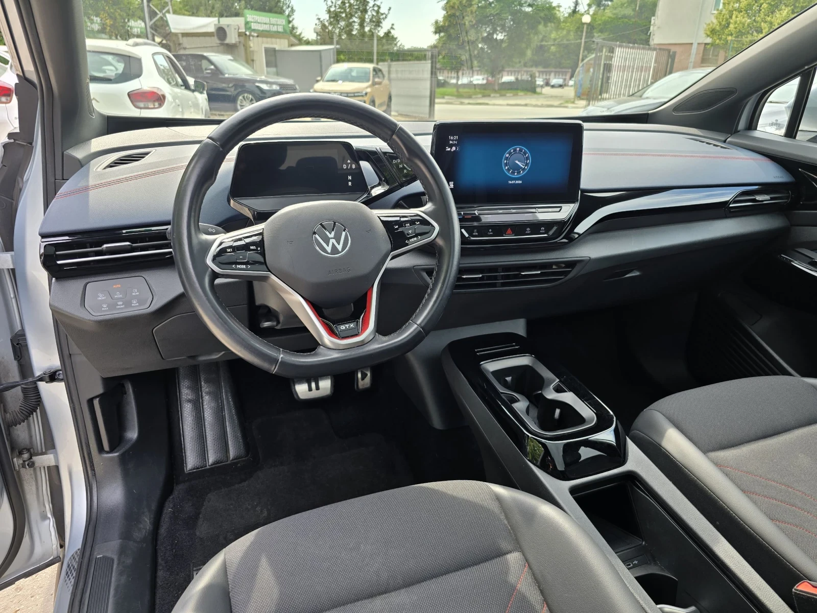 VW ID.4 GTX 220KW 4MOTION ПАНОРАМА 360 ГАРАНЦИЯ ЛИЗИНГ, снимка 12 - Автомобили и джипове - 55323288