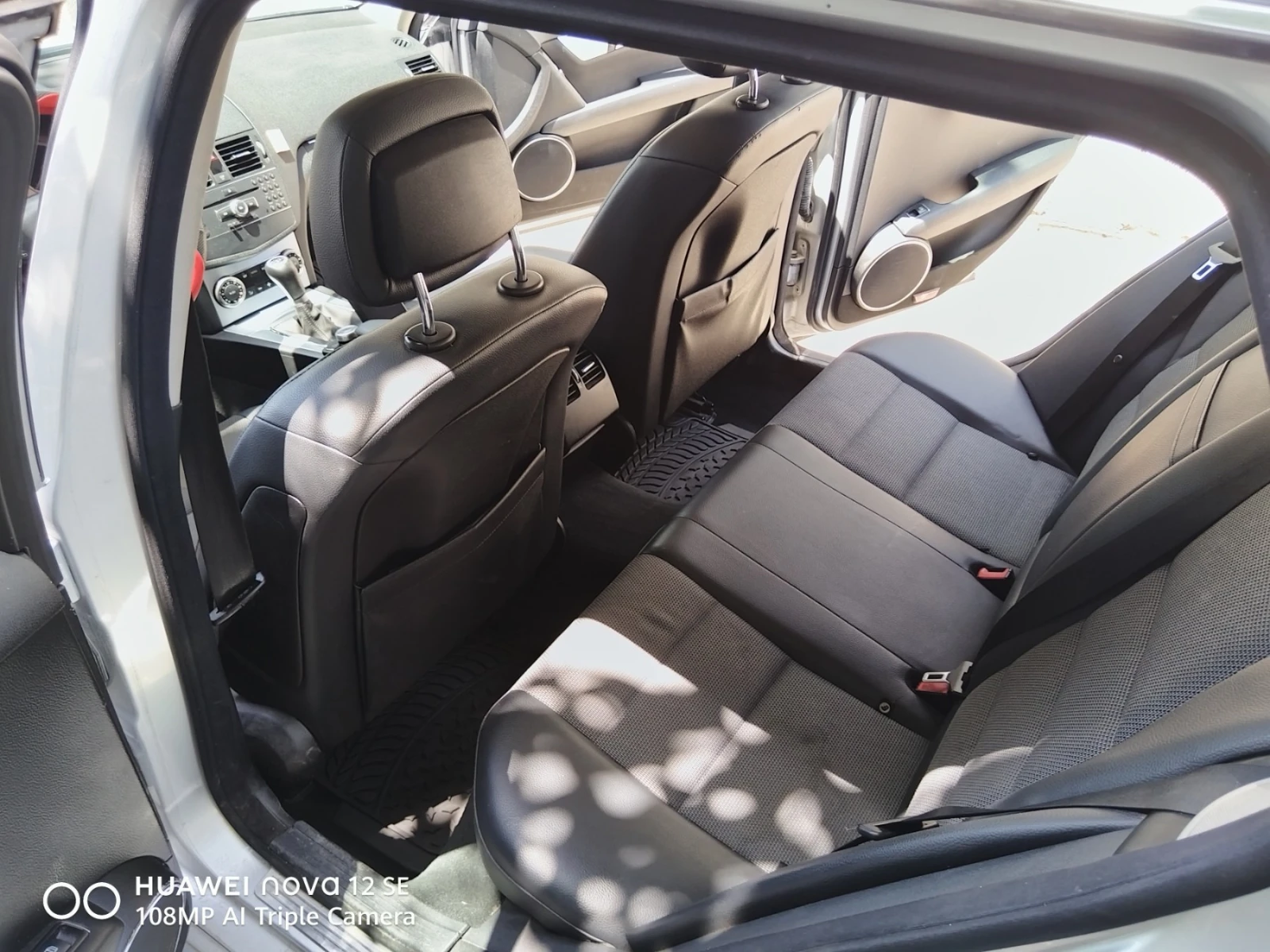 Mercedes-Benz C 220, снимка 11 - Автомобили и джипове - 55391428