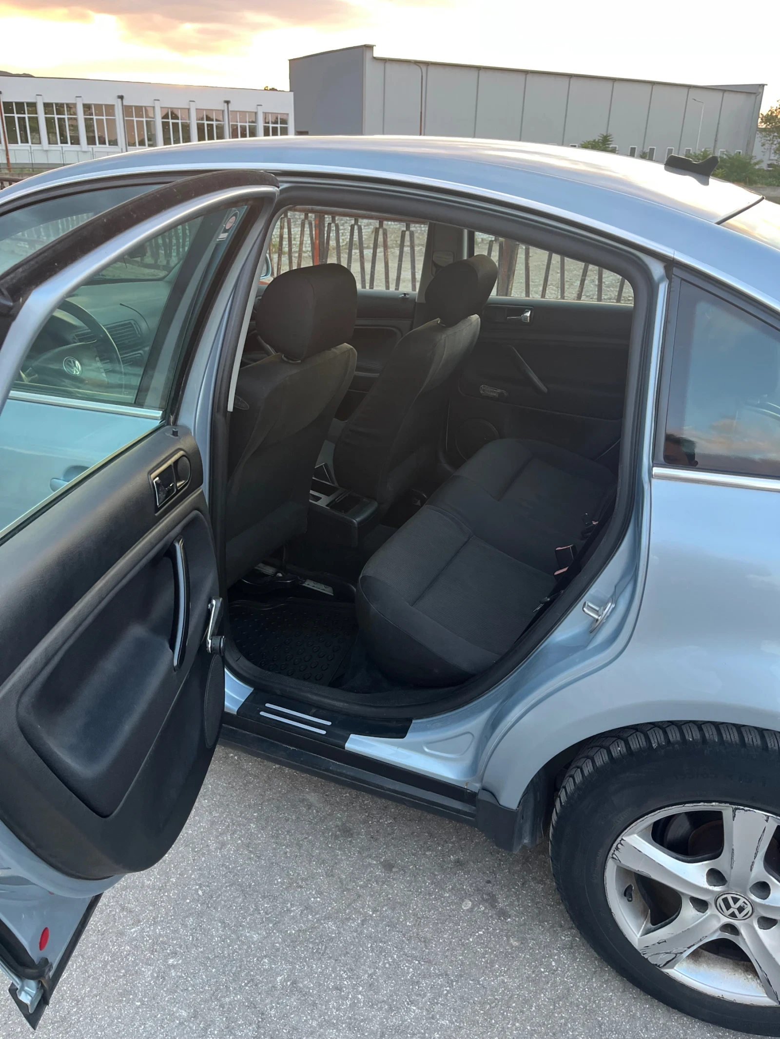 VW Passat B5.5 AWX, снимка 14 - Автомобили и джипове - 55675310