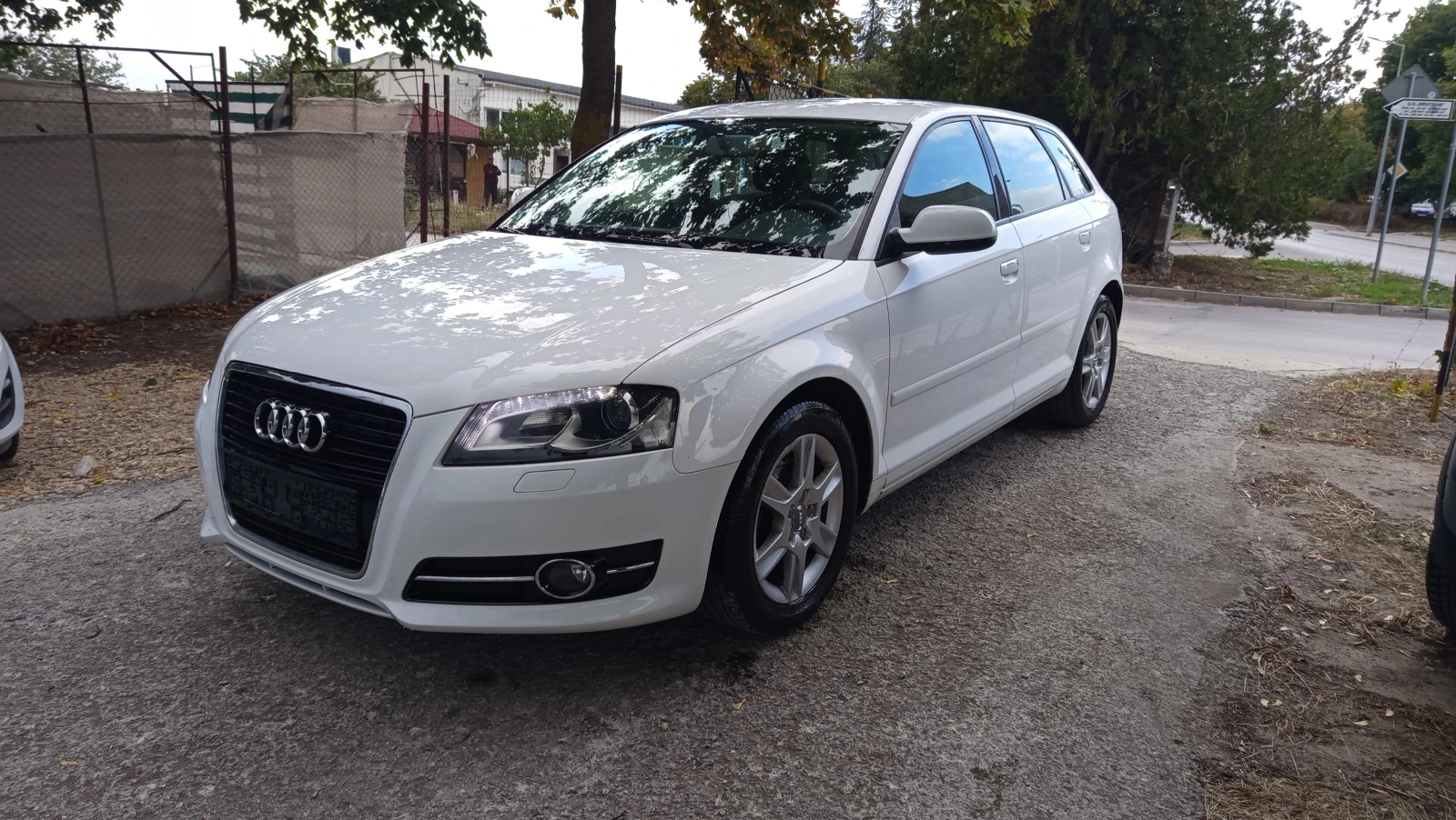 Audi A3 1.6TDI FACELIFT LED EURO 5, снимка 3 - Автомобили и джипове - 56259309