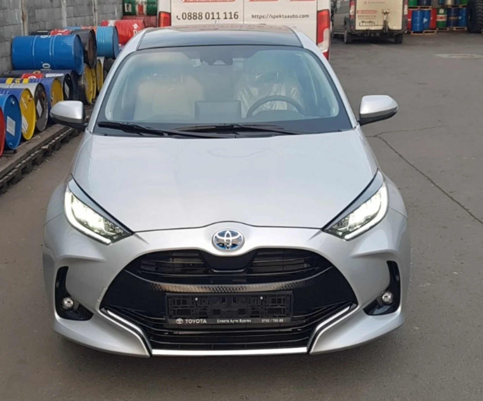 Toyota Yaris, снимка 2 - Автомобили и джипове - 56394995