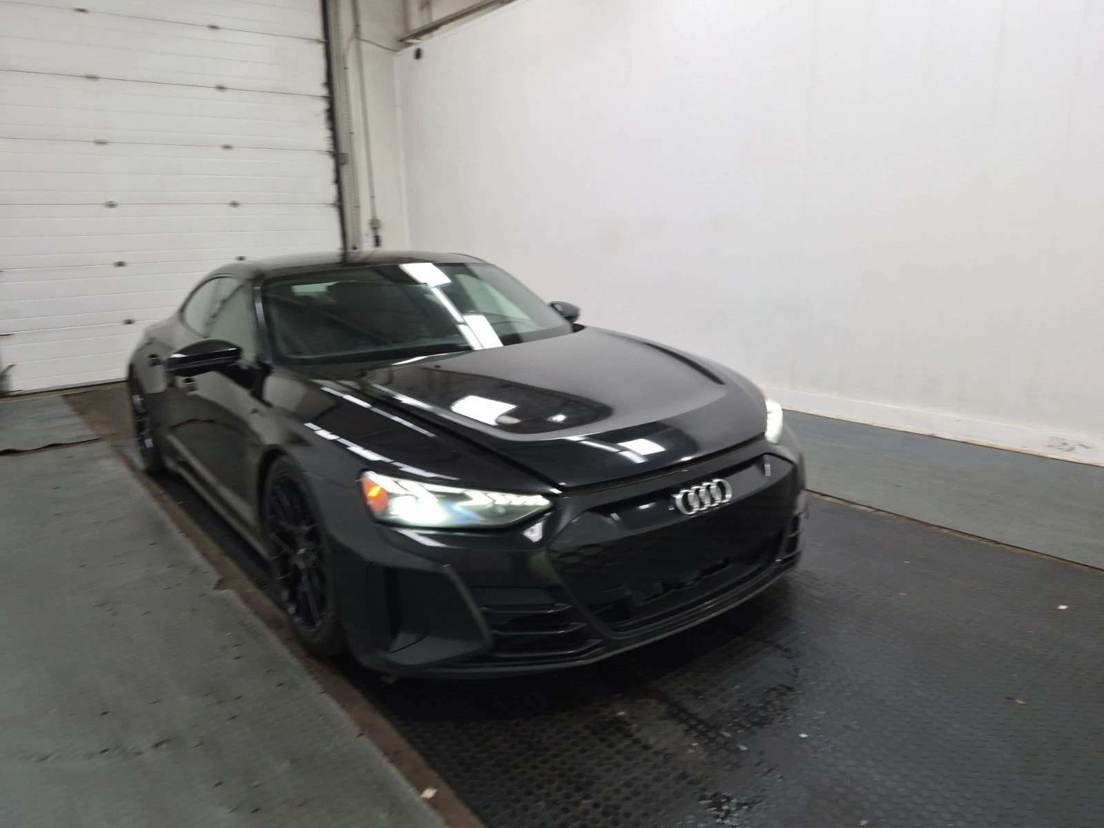 Audi E-Tron GT ���� �� �������� & ���������� | Mobile.bg � ����������� 4