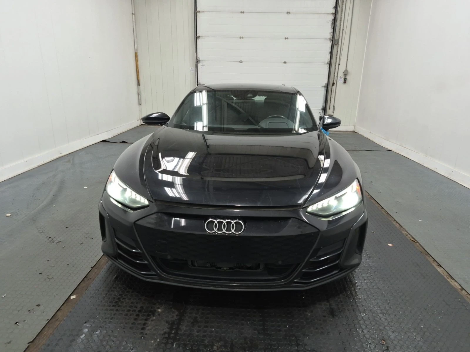 Audi E-Tron GT ���� �� �������� & ���������� | Mobile.bg � ����������� 3