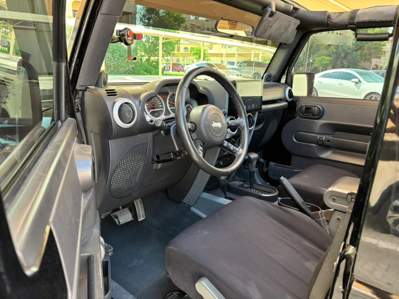 Jeep Wrangler SAHARA 4X4 SPORT, снимка 4 - Автомобили и джипове - 48141874